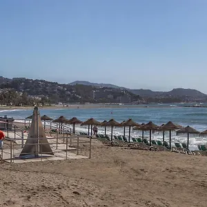 estudio-malagueta-muelle-uno-views.hotelsinnerja.org/